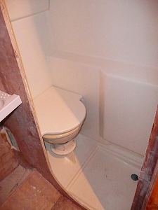 Cabinet de toilette avant